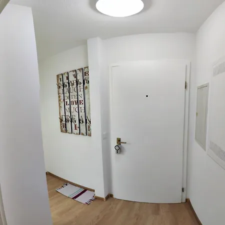 Apartment Private Leonardo Rückersdorf